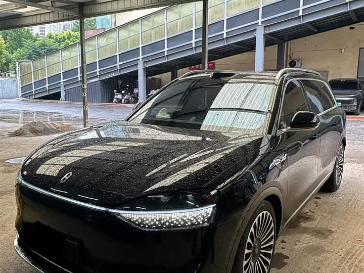 Wenjie M9 2024 extended range Max version 42kWh 6-seater version