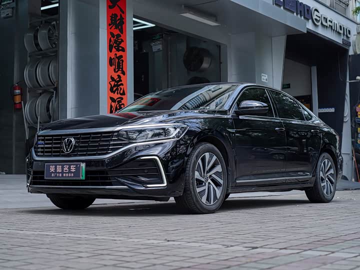 Passat Plug-in Hybrid 2022 430PHEV Hybrid Luxury Edition