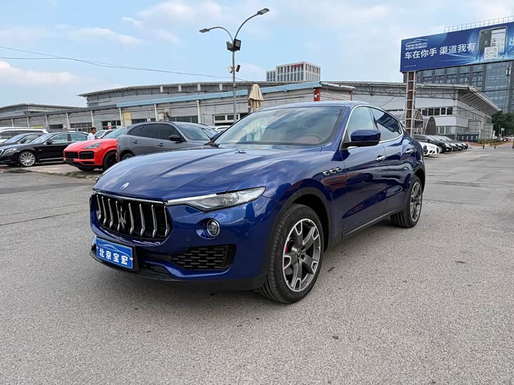 Levante 2020 3.0T Standard Edition
