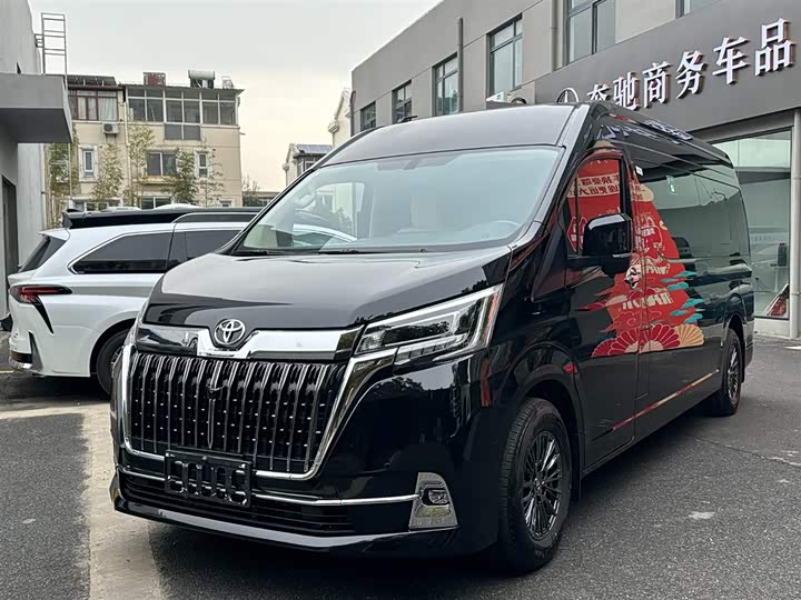 HIACE 2024 3.5L automatic