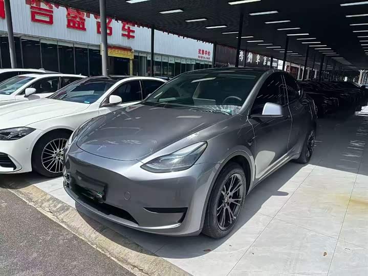 Model Y 2024 rear-wheel drive version