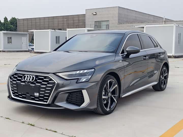 Audi A3 2023 Sportback 35 TFSI stylish and sporty