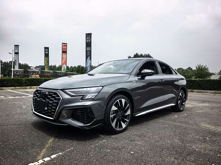 Audi A3 2023 Facelift A3L Limousine 35 TFSI Fashion Sport