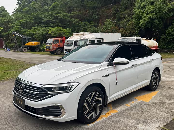 Sagitar 2023 300TSI DSG Beyond Edition