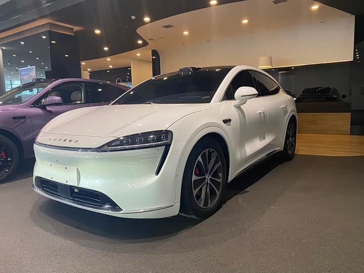 Zhijie R7 2025 extended range 331km Ultra