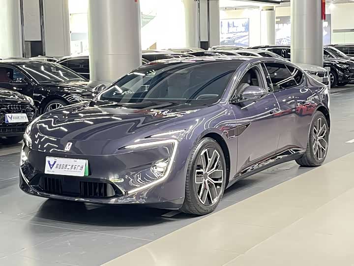 Avita 12 2024 facelift 700 triple laser rear drive luxury version