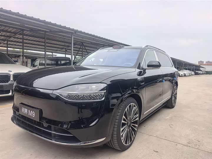 Wenjie M9 2025 extended range Max version 52kWh 6-seater version (896-line lidar)