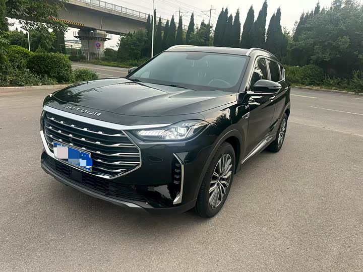 Jietu X70 PLUS 2023 model 1.5T DCT Brave PLUS 5 seats