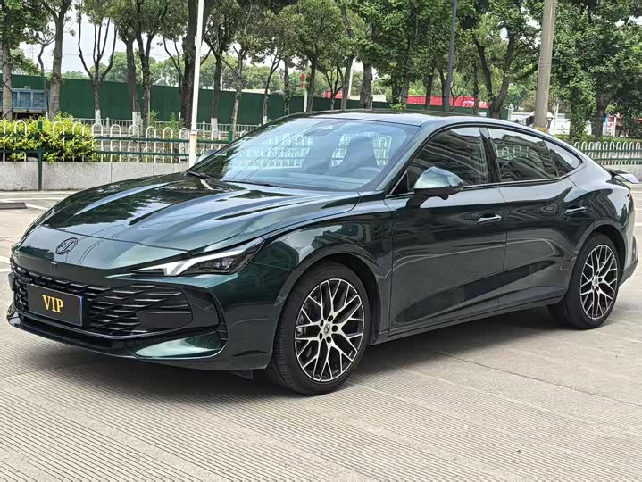 MG7 2026 1.5T 300 DCT Elegant Edition