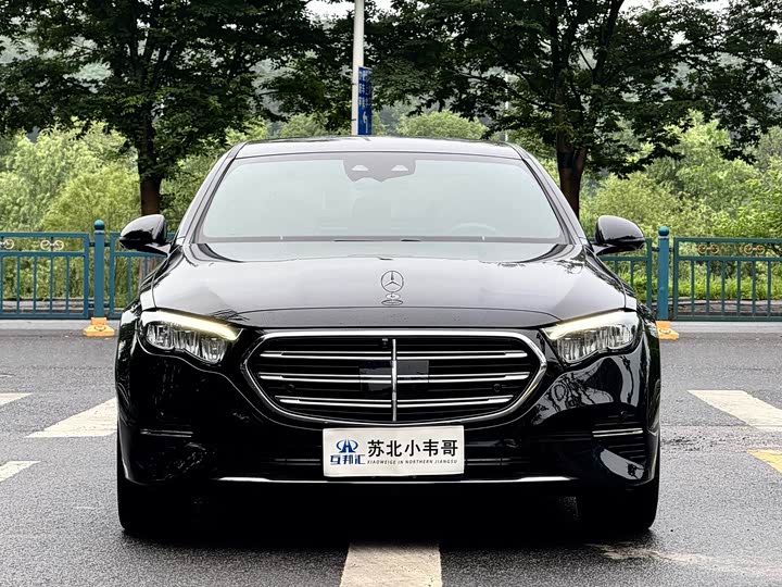 Mercedes-Benz E-Class 2025 E 300 L Luxury Model