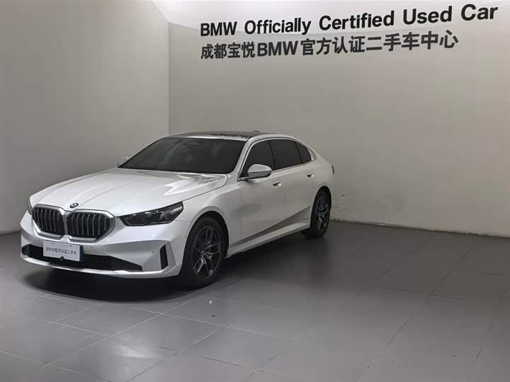 BMW 5 Series 2024 530Li Leading Luxury Package