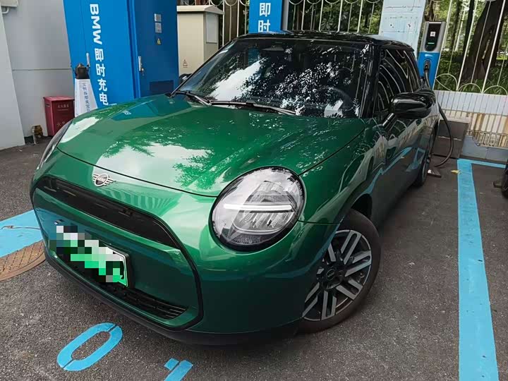 MINI Cooper Electric 2024 456km Cooper E Classic