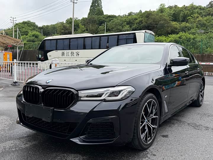 BMW 5 Series 2022 530Li Exclusive M Sports Package
