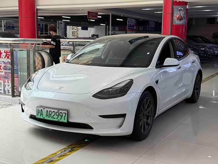 Model 3 2022 rear-wheel drive version