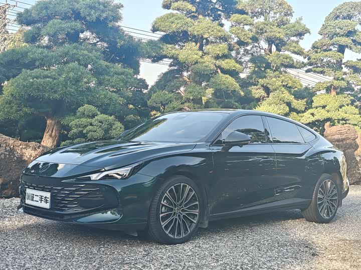 MG7 2023 2.0T Automatic Beauty Hunting Luxury Edition