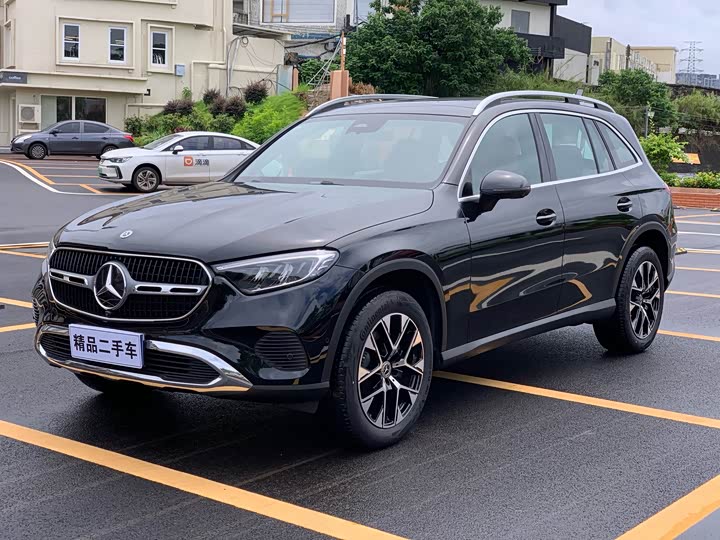 Mercedes-Benz GLC 260 L 4MATIC Classic Edition