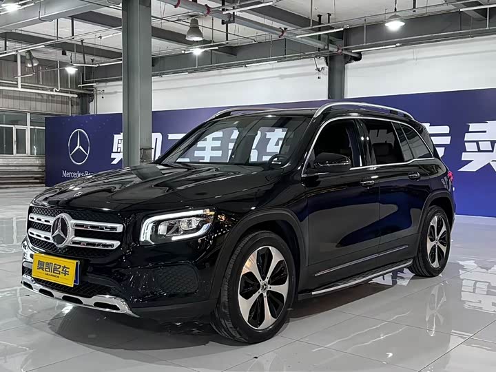 Mercedes-Benz GLB 2023 GLB 220 Fashion Model
