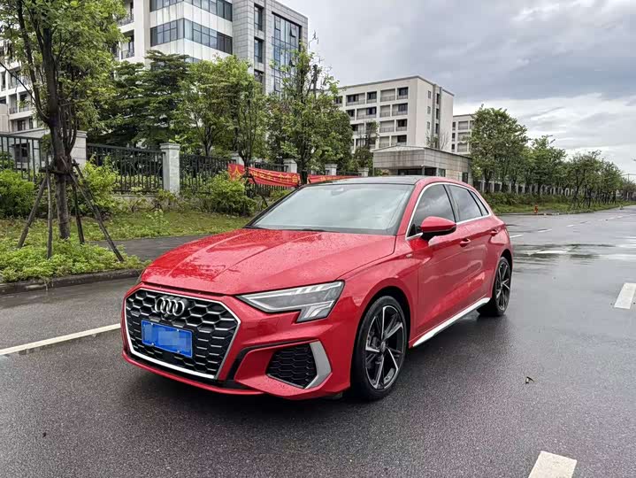 Audi A3 2022 Sportback 35 TFSI stylish and sporty