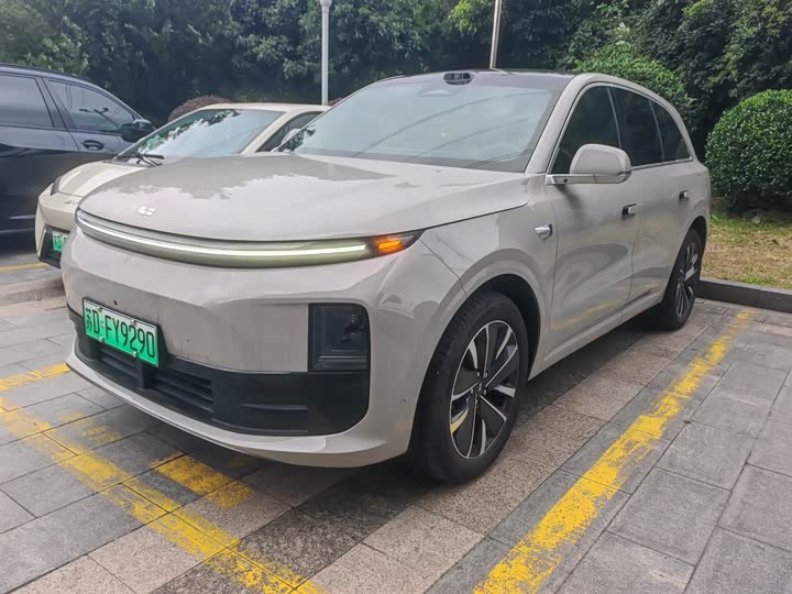 Li Auto L6 2025 Pro Smart Refresh Edition