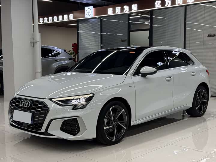 Audi A3 2023 Sportback 35 TFSI stylish and sporty