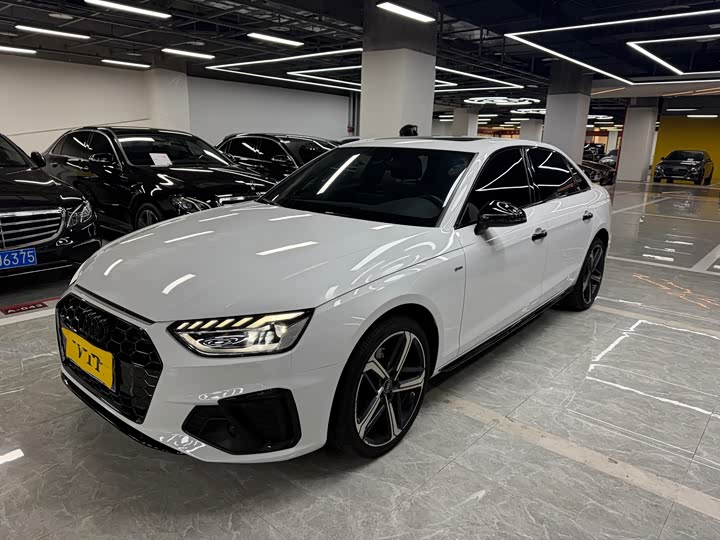 Audi A4L 2024 40 TFSI luxury and dynamic model