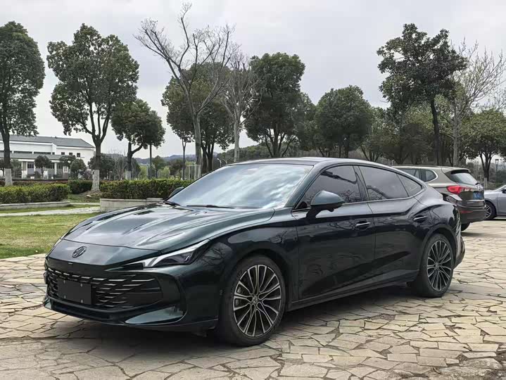 MG7 2023 1.5T DCT Luxury Edition