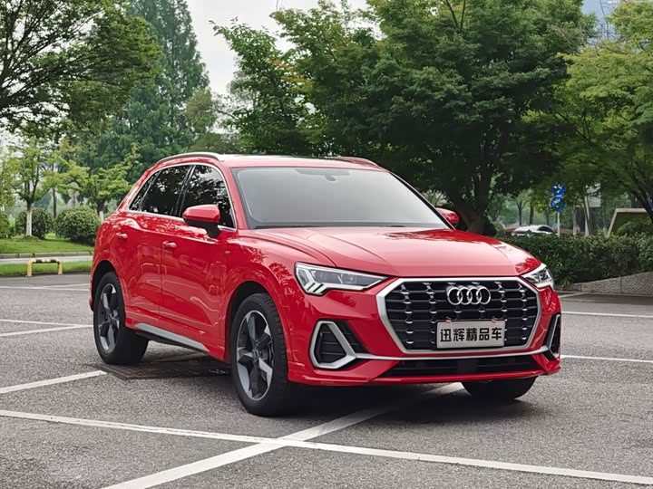 Audi Q3 2023 35 TFSI Fashionable and Dynamic (1.4T)