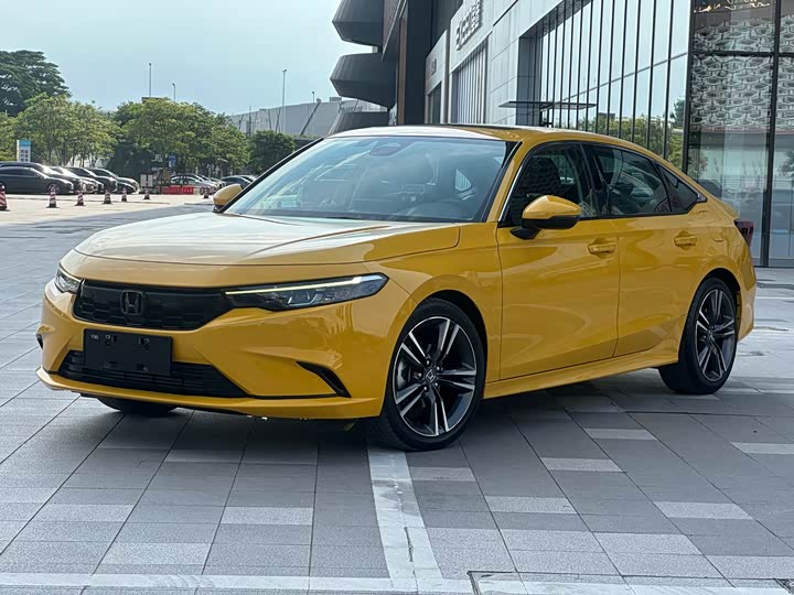 Stylish 2022 240TURBO CVT Exclusive Edition