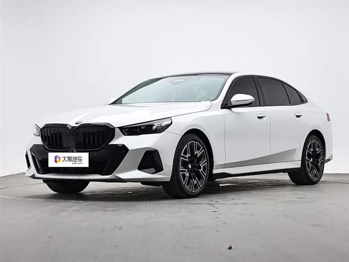 BMW 5 Series 2025 530Li Exclusive M Sports Package