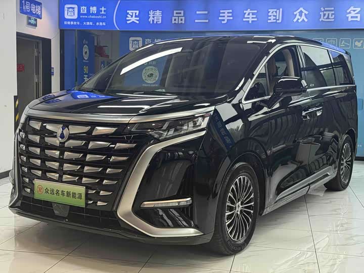 Denza D9 2024 DM-i 980 four-wheel drive premium model