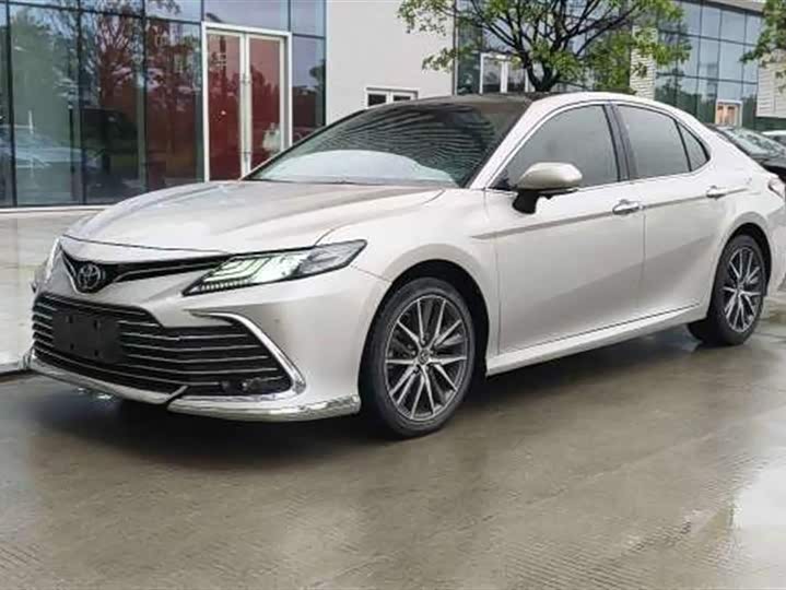 Camry 2021 2.5G Deluxe Edition