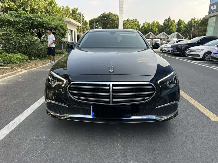 Mercedes-Benz E-Class 2023 E 300 L Fashion