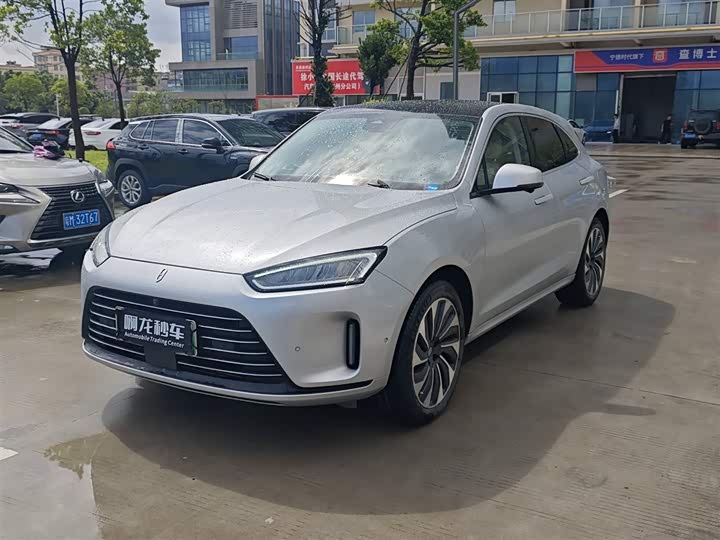 Wenjie M5 2022 extended range four-wheel drive performance version