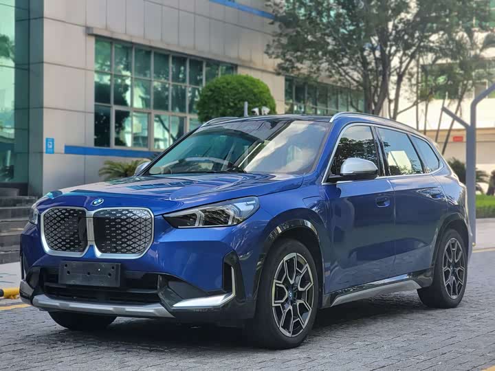 BMW iX1 2023 xDrive30L X Design Package