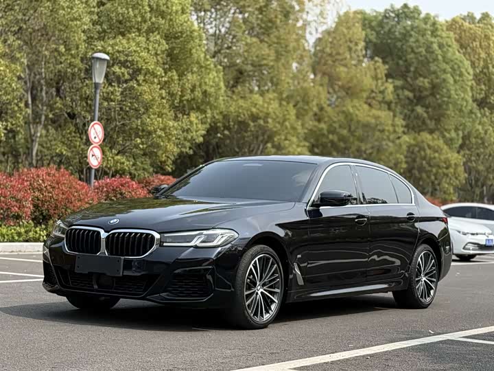 BMW 5 Series 2022 530Li Leading M Sports Package
