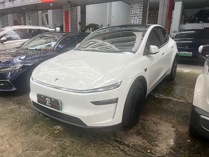Model Y 2026 facelift long-range rear-wheel drive version