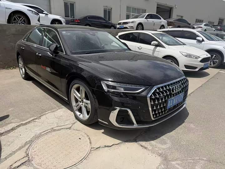 Audi A8 2023 A8L 50 TFSI quattro Premium Selection