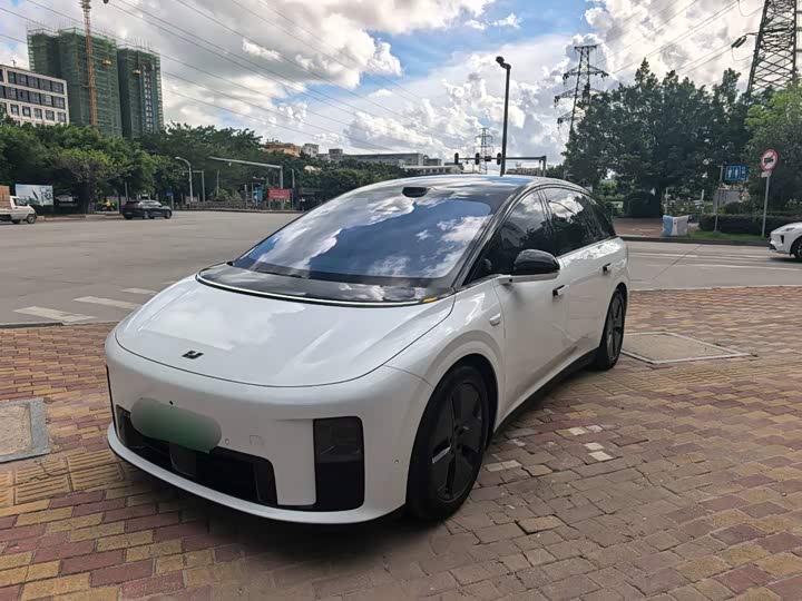 Ideal i8 2025 Standard Edition