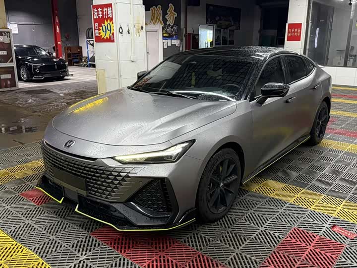 Changan UNI-V 2023 2.0T sharp version