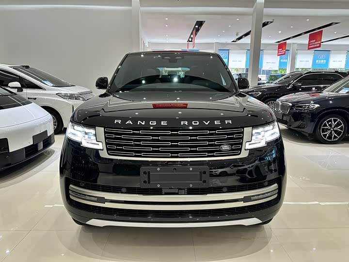Range Rover 2025 3.0 L6 400PS Extended Edition