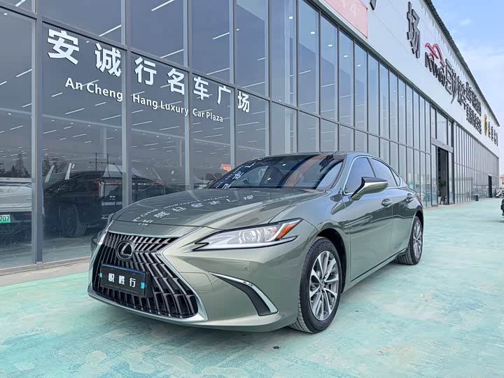 Lexus ES 2023 200 Excellence Edition