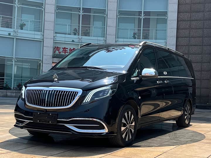 Vito 2023 2.0T Business Edition 7 seats