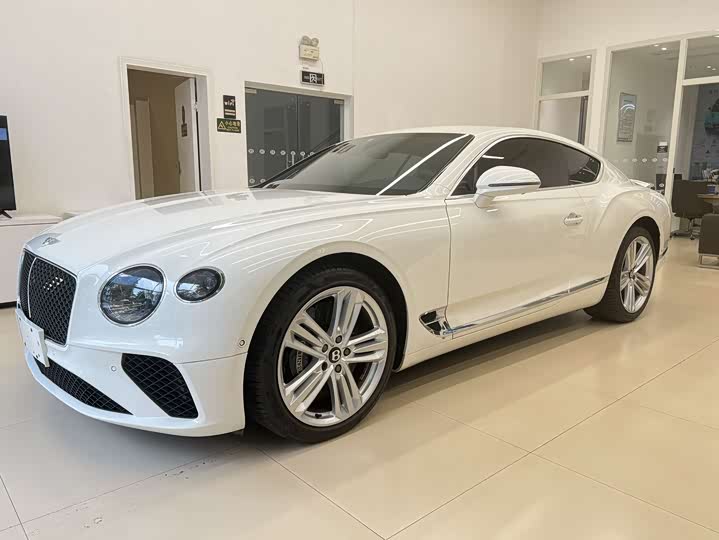 Continental 2024 4.0T GT V8