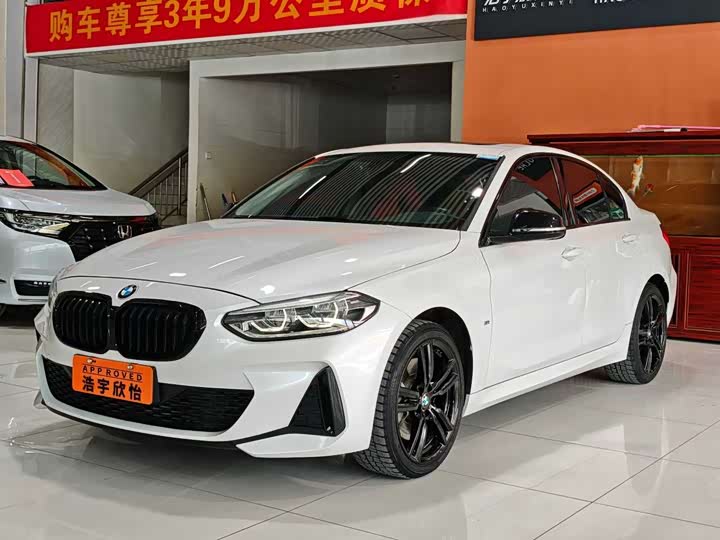 BMW 1 Series 2023 125i M Sports Night Edition
