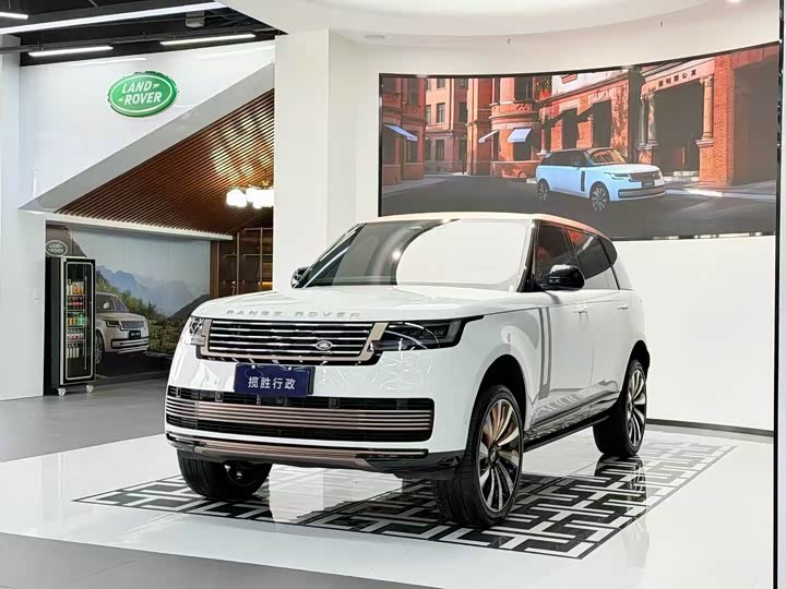Range Rover 2023 Model Year Facelift 3.0 L6 400PS HSE Long Wheelbase