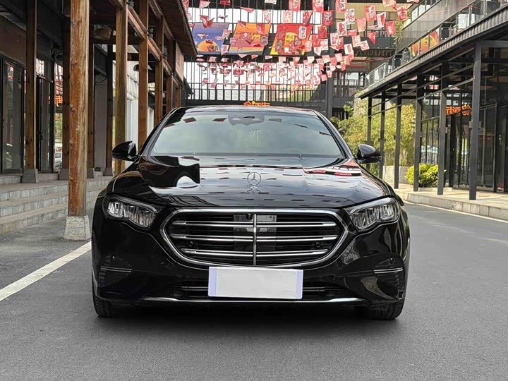 Mercedes-Benz E-Class 2025 E 300 L Luxury Model