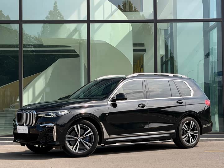 BMW X7 2021 xDrive40i Exclusive M Sports Package