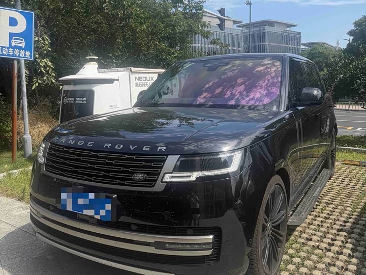 Range Rover 2025 3.0 L6 400PS Extended Edition