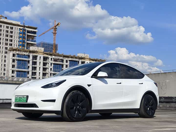 Model Y 2024 rear-wheel drive version