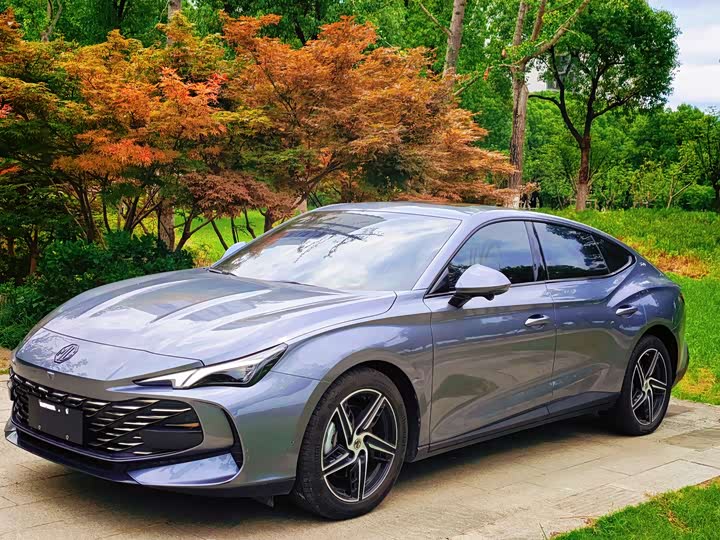 MG7 2023 1.5T DCT Luxury Edition